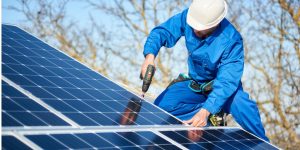 Installation Maintenance Panneaux Solaires Photovoltaïques à Lanuéjols